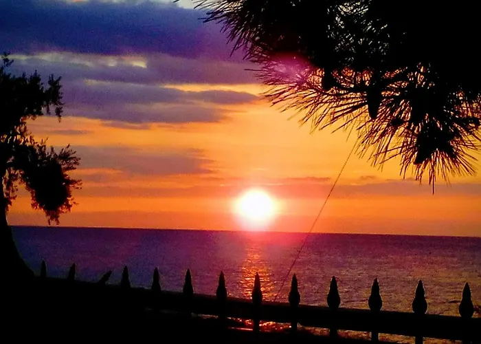 度假居 Aegialis *